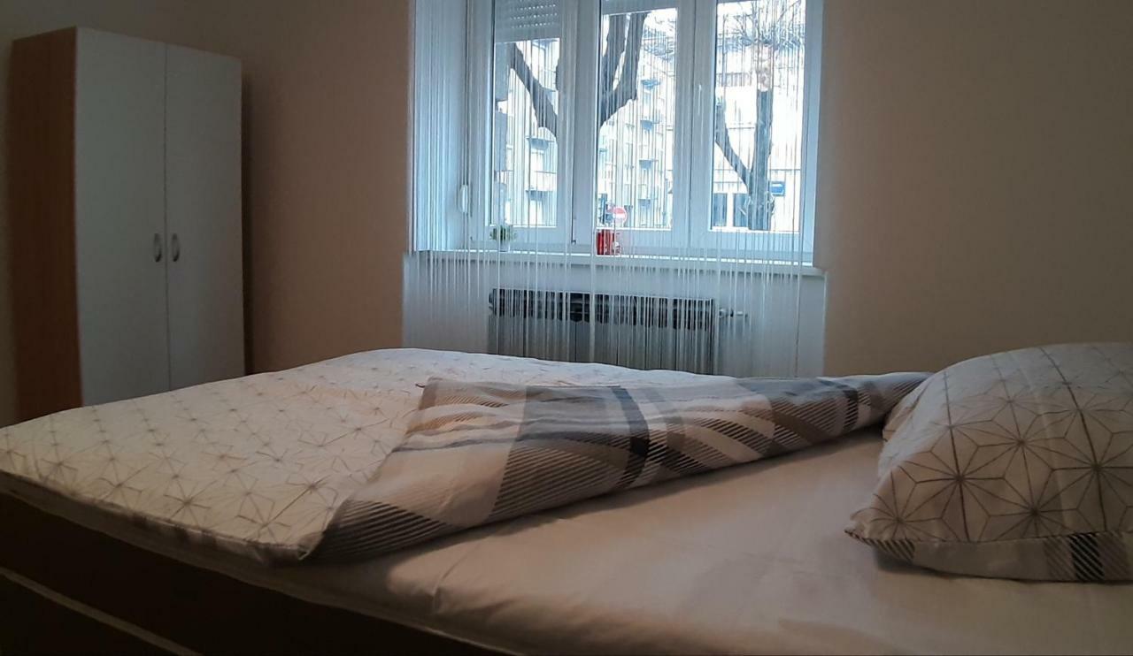 자그레브 Apartman Pozeg 아파트 외부 사진